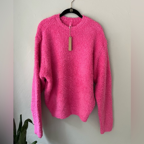SKIMS Sweaters - 💖SKIMS COZY PINK CREW NECK PULLOVER SWEATER M